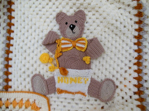 teddy-bear-blanket-crochet-baby-blanket