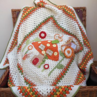 crochet-baby-blanket-mushroom-and-flowers