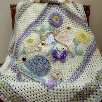 hedgehog-crochet-baby-blanket