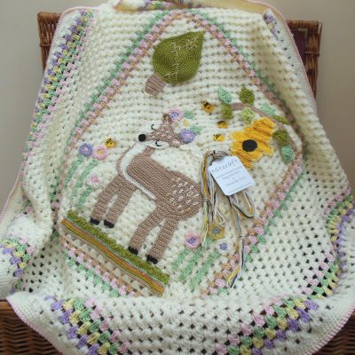 crochet-deer-baby-blanket