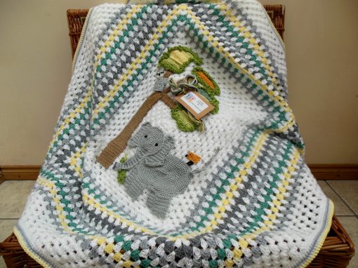 elephant-crochet-baby-blanket