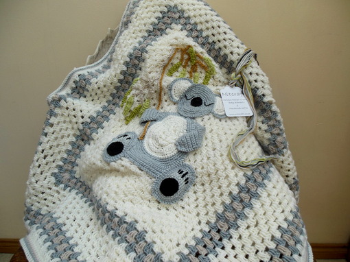 personalised koala bear - crochet baby blanket 009