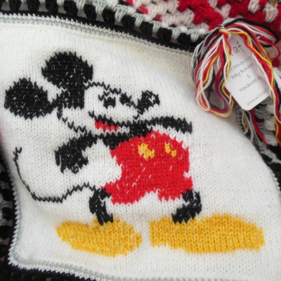 mickey-mouse-blanket-crochet-baby-blanket