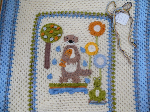 handmade-baby-blanket-crochet-otter-frog-fish-flowers-design