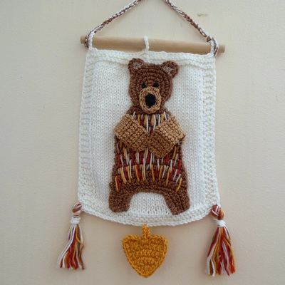 forest-bear-banner-nursery-decor