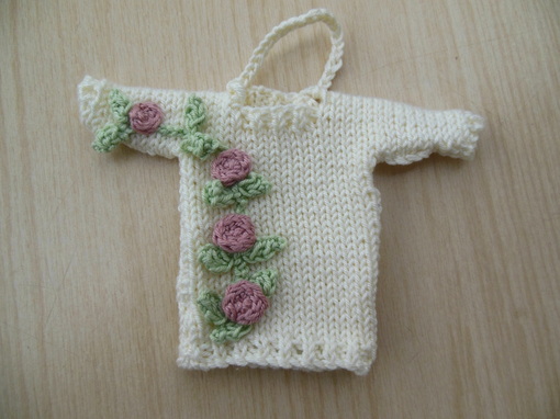 climbing-rose-mini-sweater-ornament