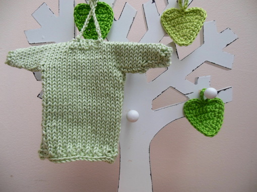 pickle-jar-mini-sweater-ornament